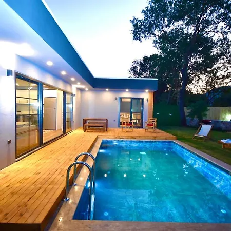 Riva - Kayakoey De 2+1 Tatil Villasi 페티예